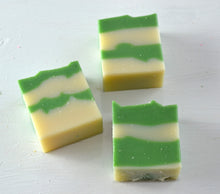 Load image into Gallery viewer, Shampoo Bar - Tea Tree Peppermint | Vegan